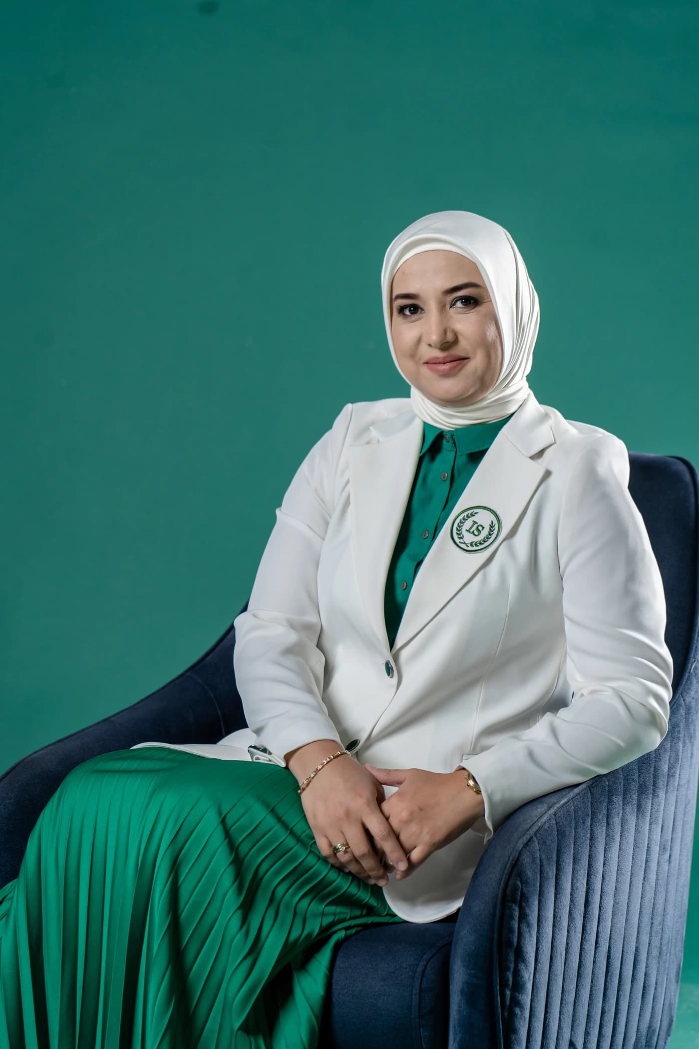 Ashirmetova Maxsuma Axrarovna — ABCO Xalqaro moliya akademiyasi va Ixlos School xususiy maktabi asoschisi